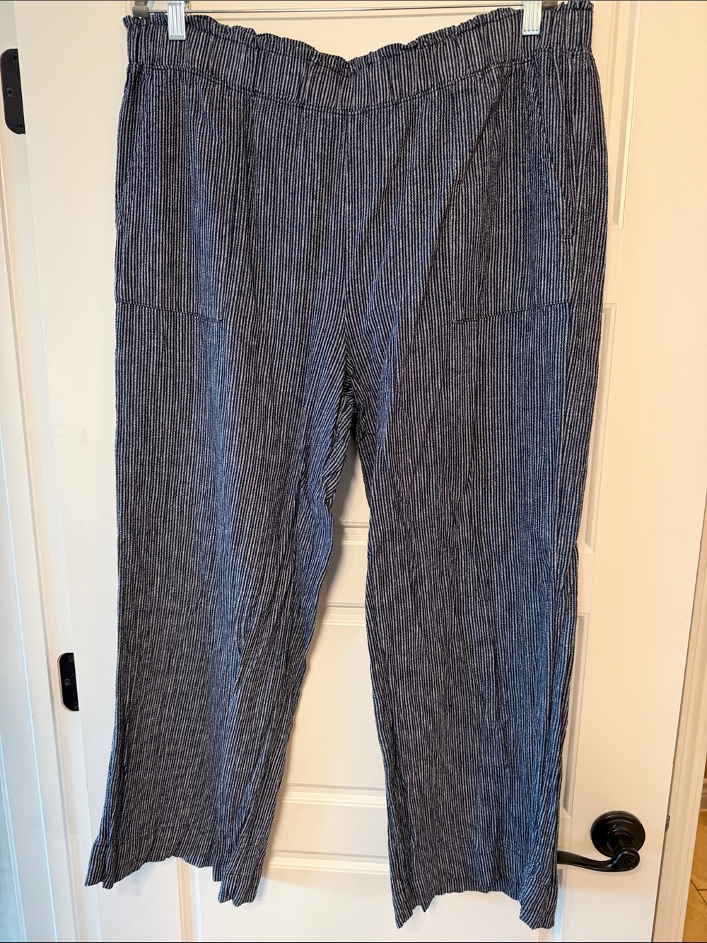 Time and Tru Navy & White Pinstripe Wide-Leg Pants